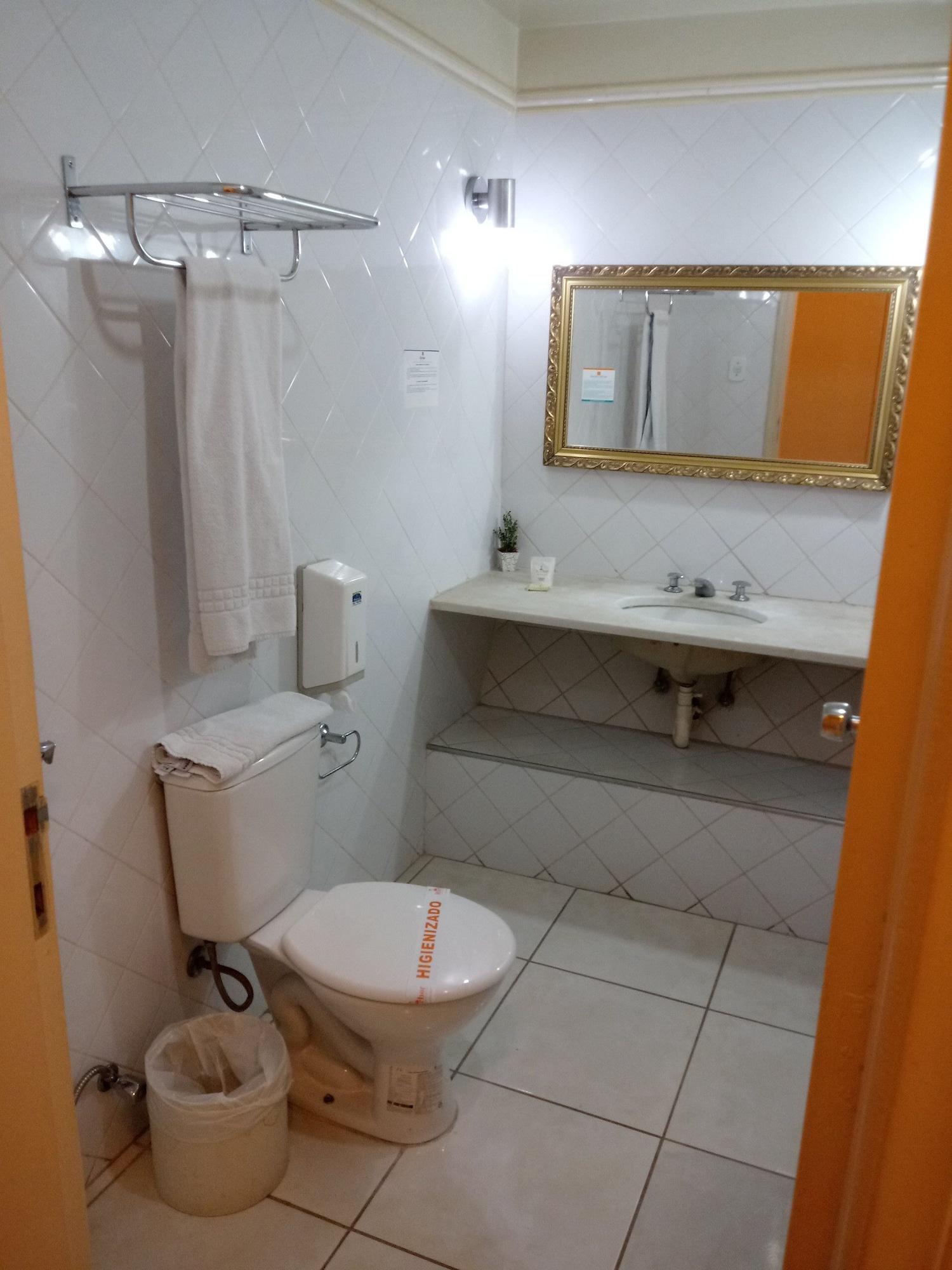 Hotel Harbor Inn ลอนดริน่า ภายนอก รูปภาพ