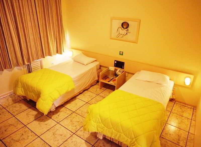Hotel Harbor Inn ลอนดริน่า ภายนอก รูปภาพ